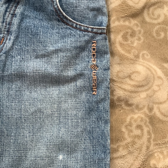 Vintage pair of Rocawear denim shorts - Picture 5 of 6